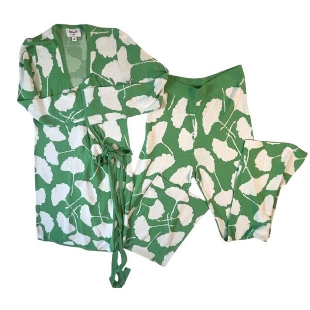 Diane von Furstenberg Wrap Top Pant Set Green Leaf Print Resort Quiet Luxury - Picture 2 of 14